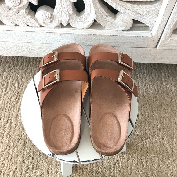 Steve Madden Cognac Brown Sandals - Picture 3 of 3